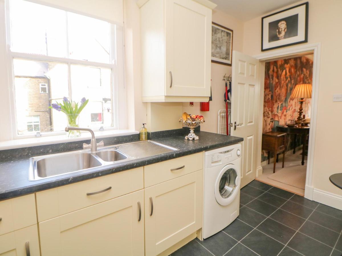 Flat 3 Haslemere Apartment บักซ์ตัน ภายนอก รูปภาพ
